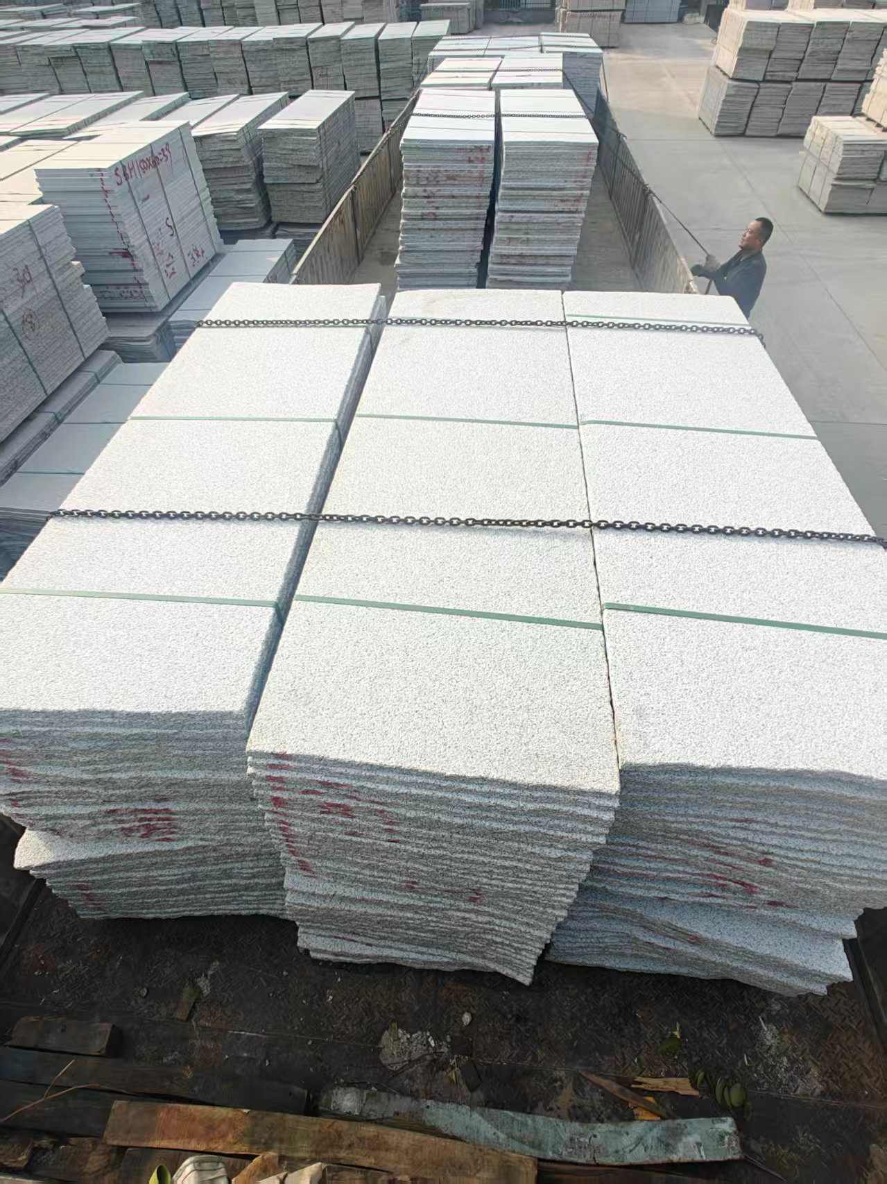 柳州芝麻白毛板，石材毛板