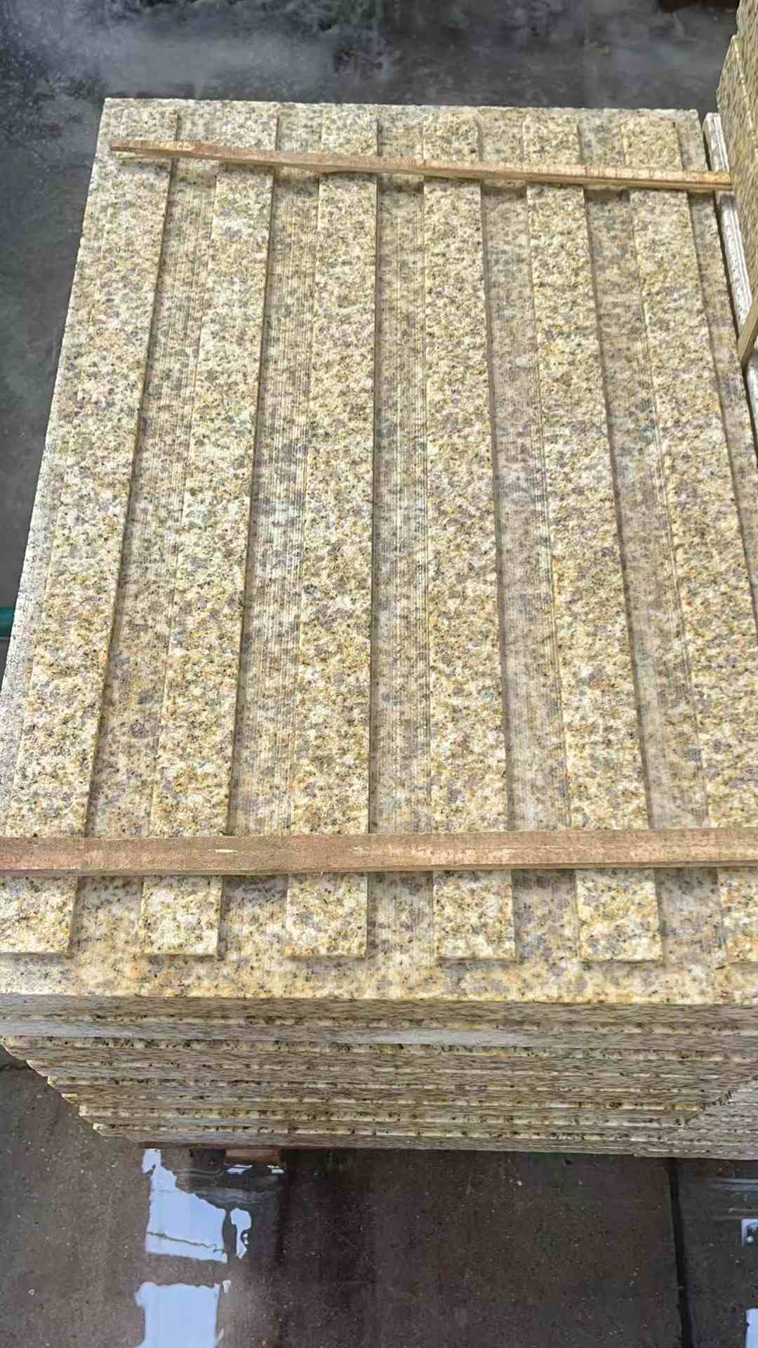 柳州黄金麻盲道 石材盲道