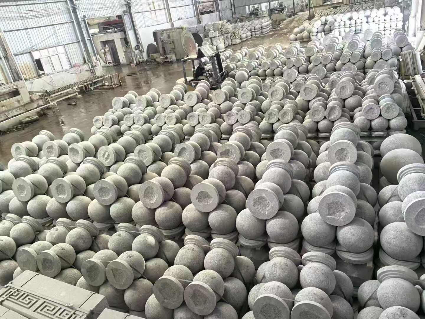 柳州芝麻白圆球 石球 挡车球