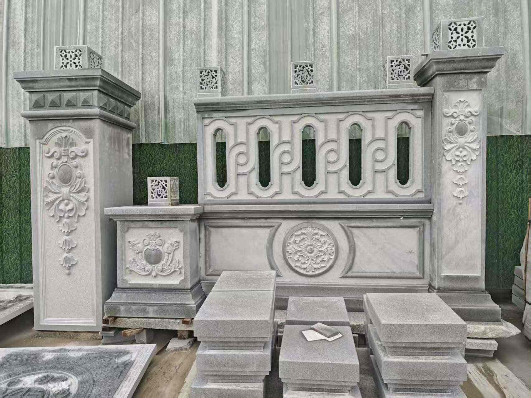 柳州芝麻灰异形别墅门头